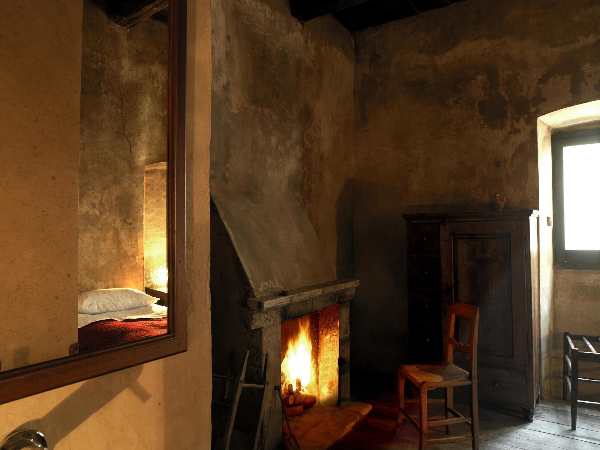 Sextantio Albergo Diffuso Santo Stefano Di Sessanio Exteriör bild