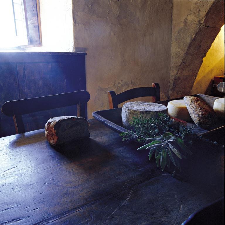Sextantio Albergo Diffuso Santo Stefano Di Sessanio Exteriör bild